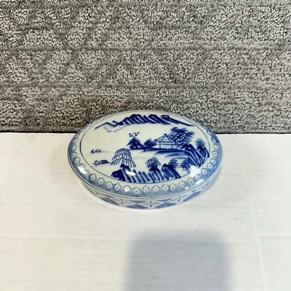Vintage Blue White Oriental Landscape‎ Decorative Trinket Box Oval Lid